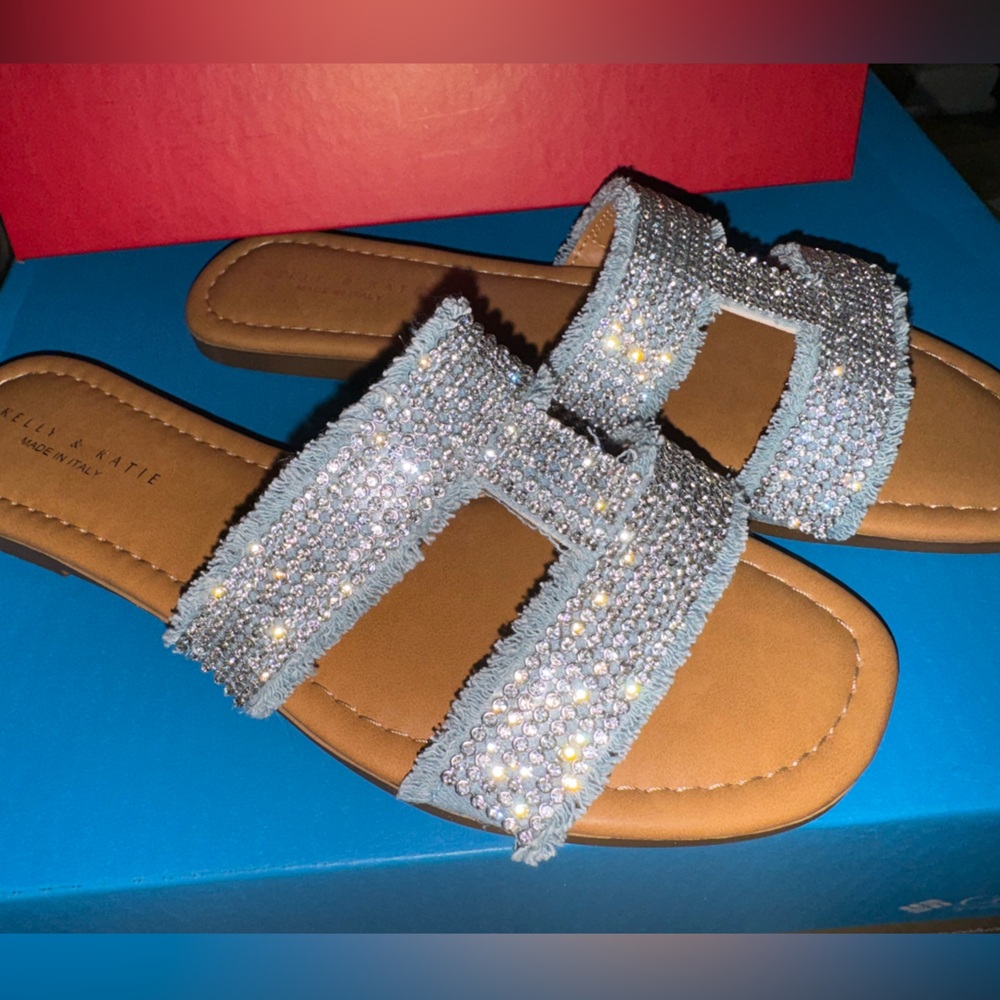 KELLY & KATIE Mare sandals color Denim (light blue) size 10 new with box ✨🩵